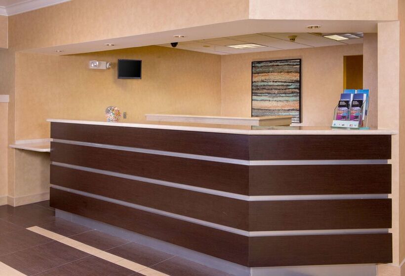 اقامتگاه Sonesta Es Suites Raleigh Durham Airport Morrisville