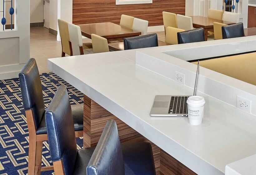 اقامتگاه Sonesta Es Suites South Brunswick  Princeton