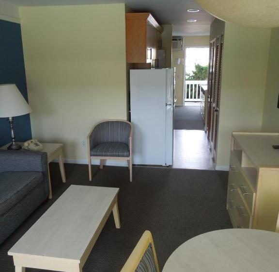 Royal Atlantic Beach Resort