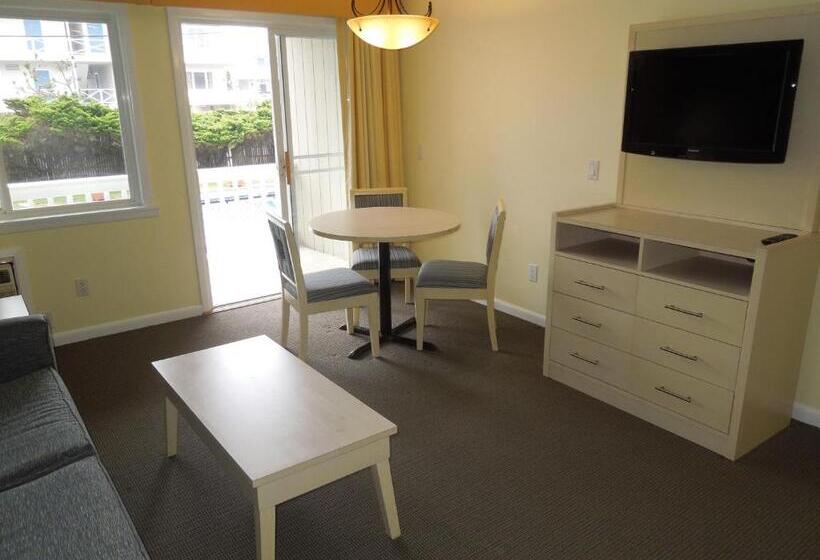 Royal Atlantic Beach Resort