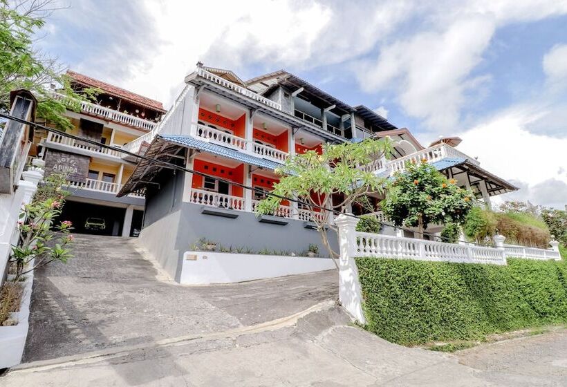 Adinda Beach Hotel And Villa