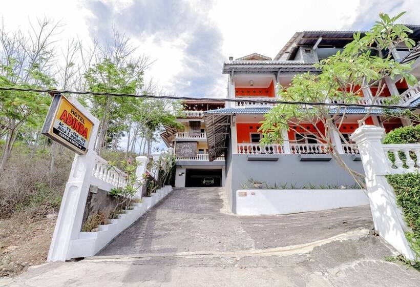 Adinda Beach Hotel And Villa