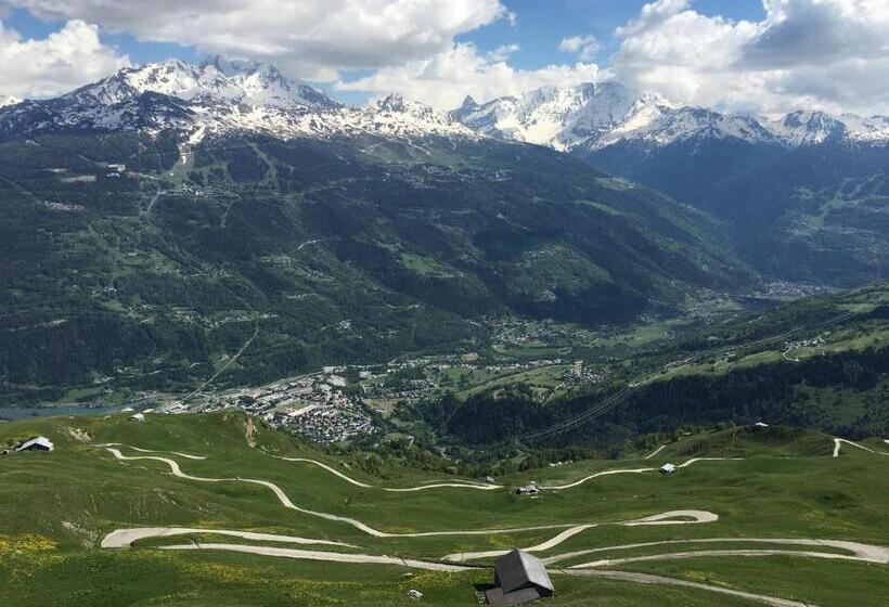 تختخواب و صبحانه Montagn'arcs