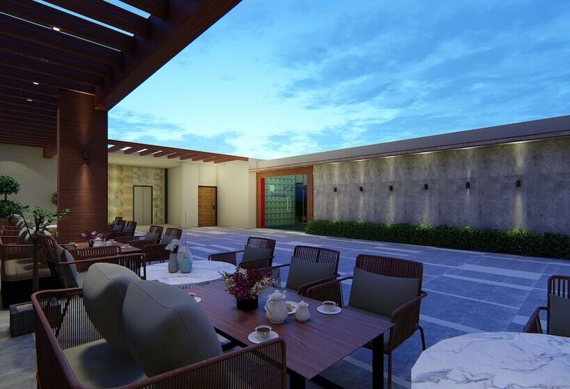 Amika Hotel,madurai   Near Airport