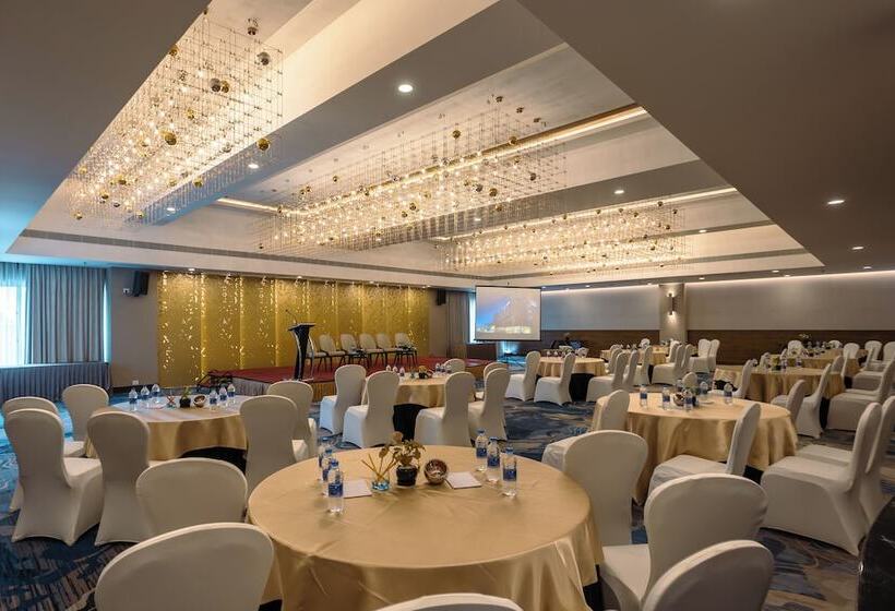 Amika Hotel,madurai   Near Airport