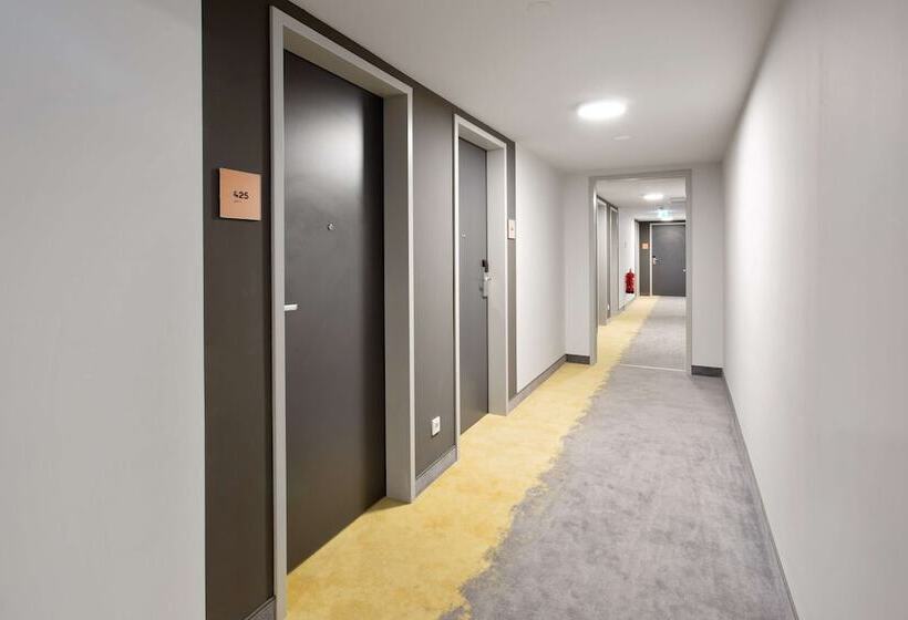 호텔 Campanile Duisburg City