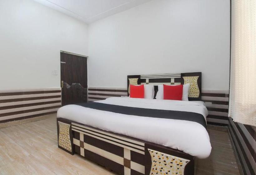 ホテル Capital O 63168 Jn Plaza & Restaurant