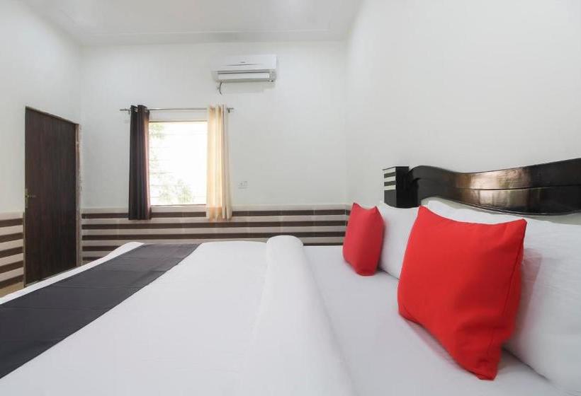 ホテル Capital O 63168 Jn Plaza & Restaurant