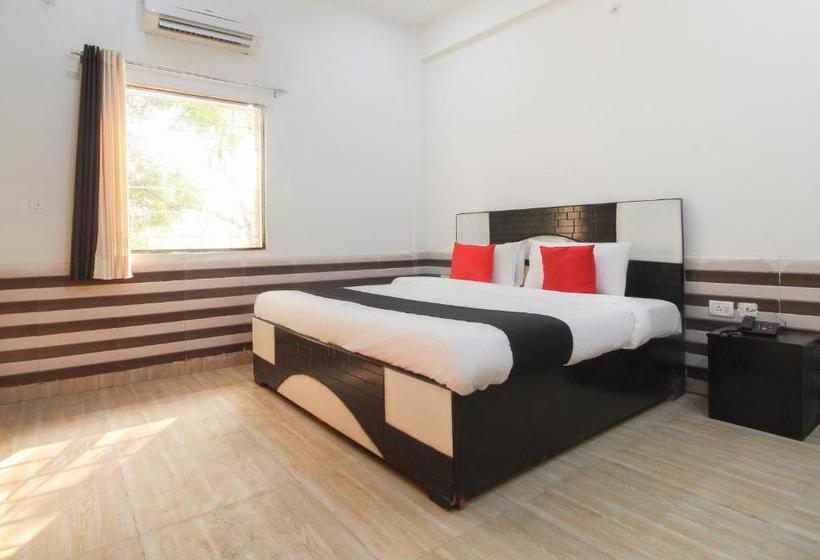 ホテル Capital O 63168 Jn Plaza & Restaurant