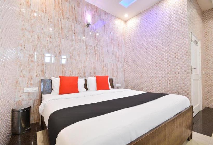 Capital O 64956 Hotel Aman