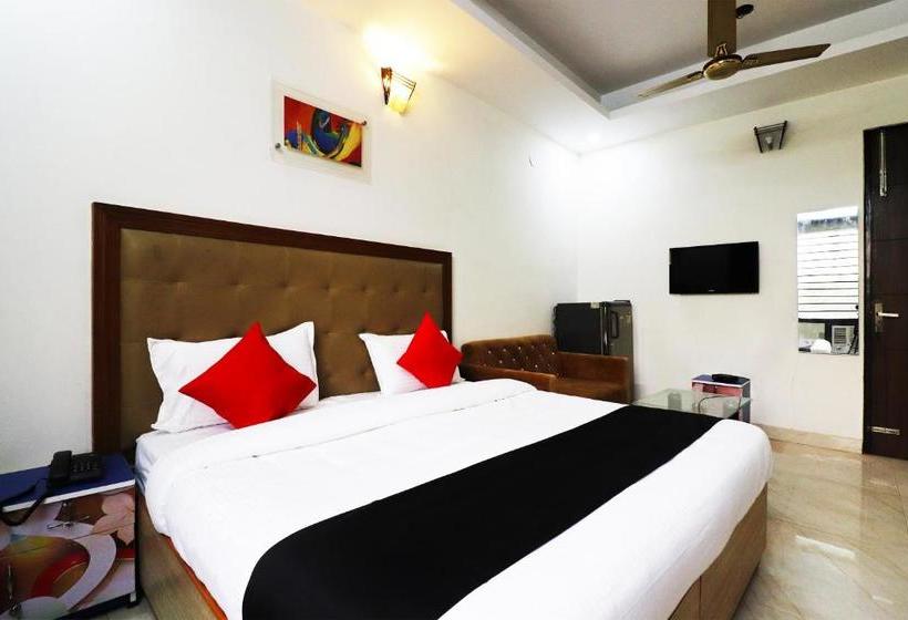 فندق Capital O 65693 The Sterling Villa