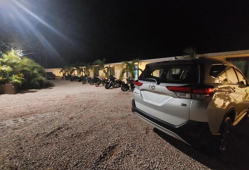 酒店 Carlota Tamarindo