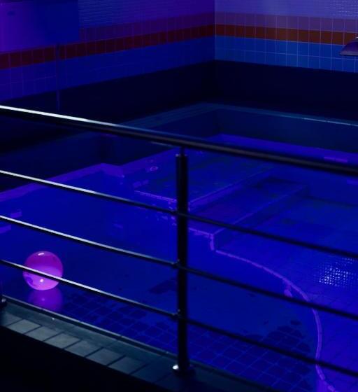 هتل петрос Family