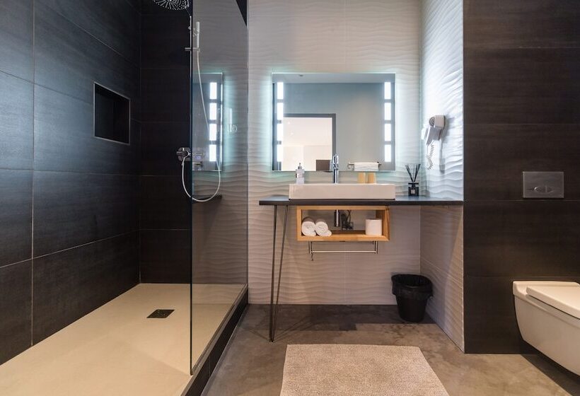 בית מלון כפרי H85