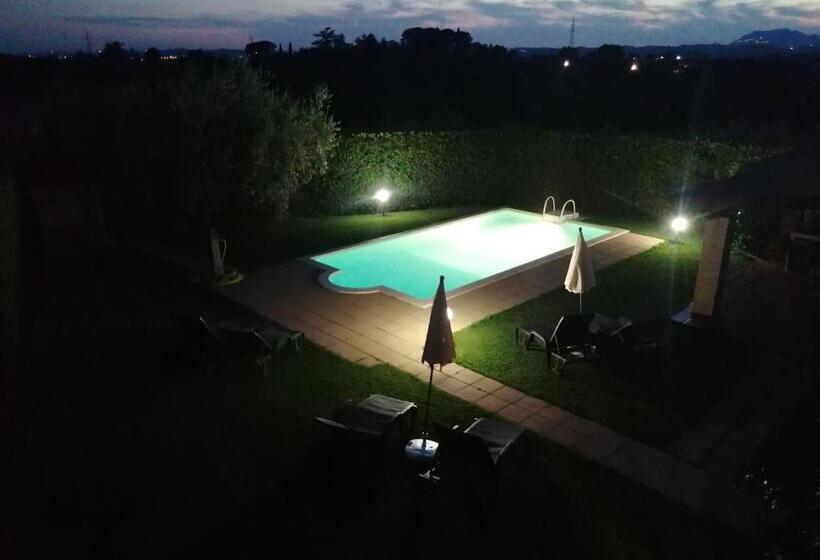 בית מלון כפרי Le Vecchie Scuderie