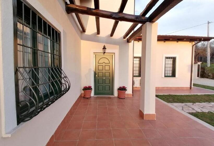 בית מלון כפרי Le Vecchie Scuderie