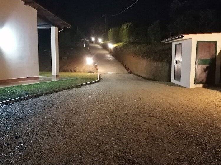 בית מלון כפרי Le Vecchie Scuderie