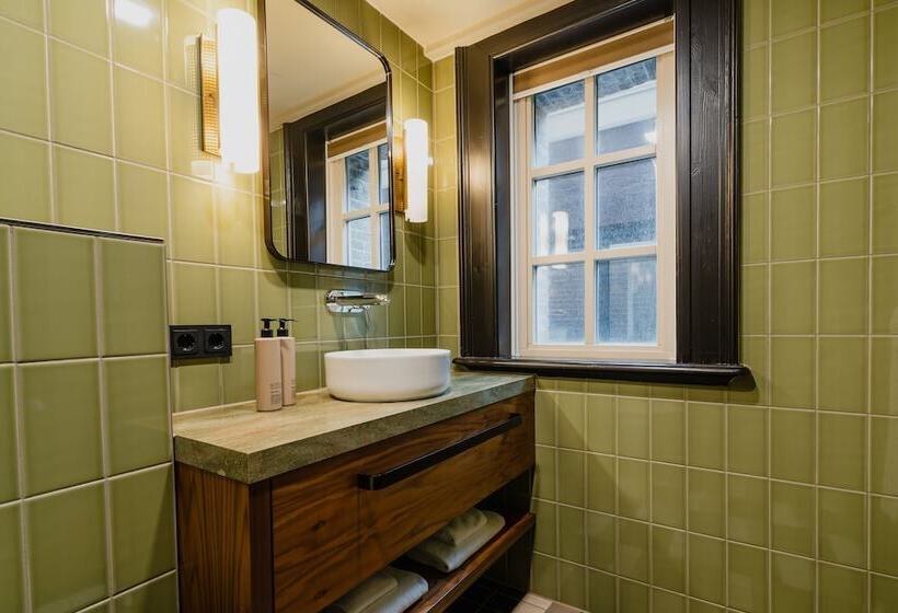 هتل Mai Amsterdam