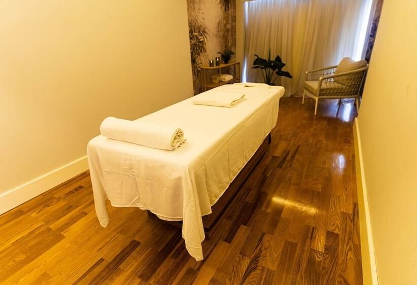 هتل Mercure Baku City