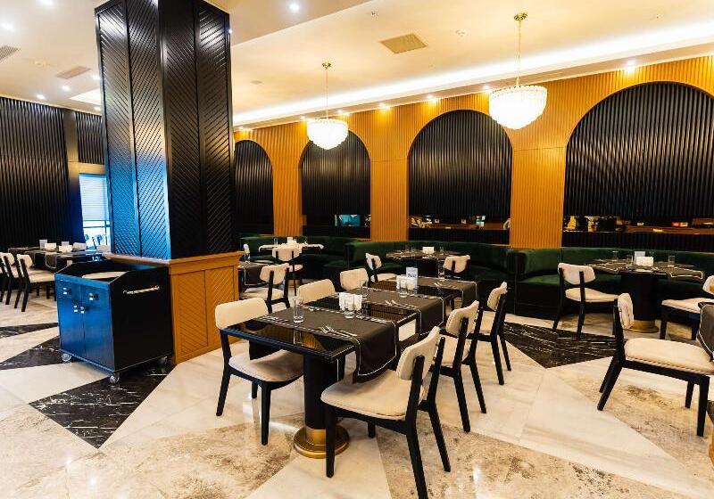 هتل Mercure Baku City