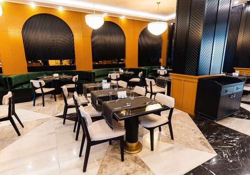 هتل Mercure Baku City