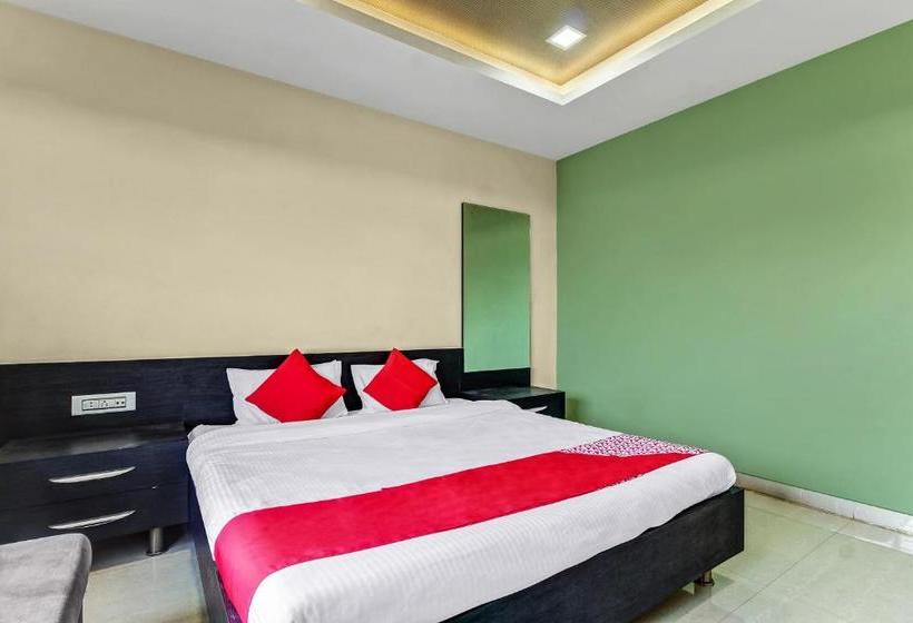 호텔 Oyo 61565 Baby Pearl