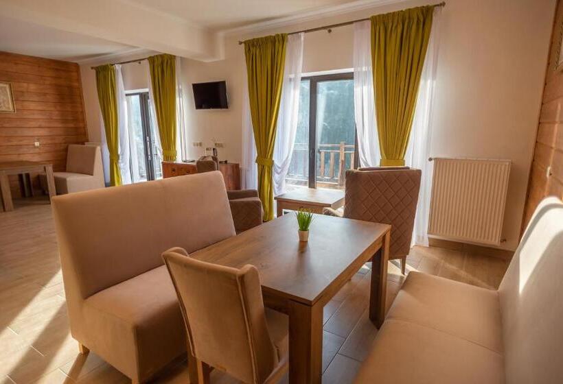 هتل Residence Nesh