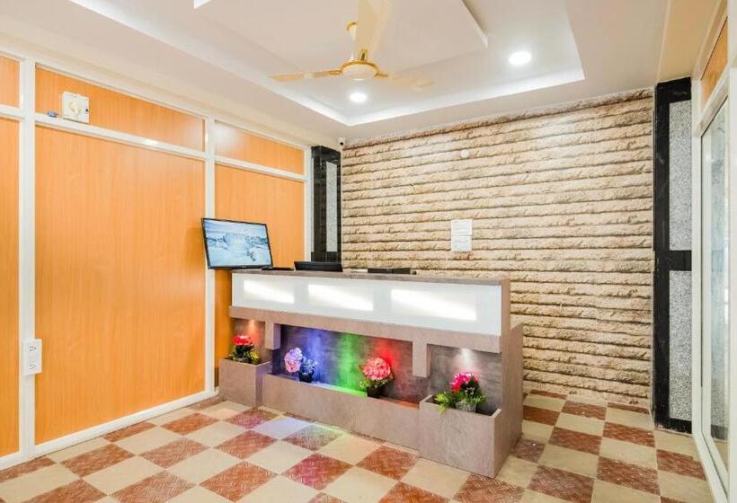 호텔 Super Capital O Rr Towers By Cj