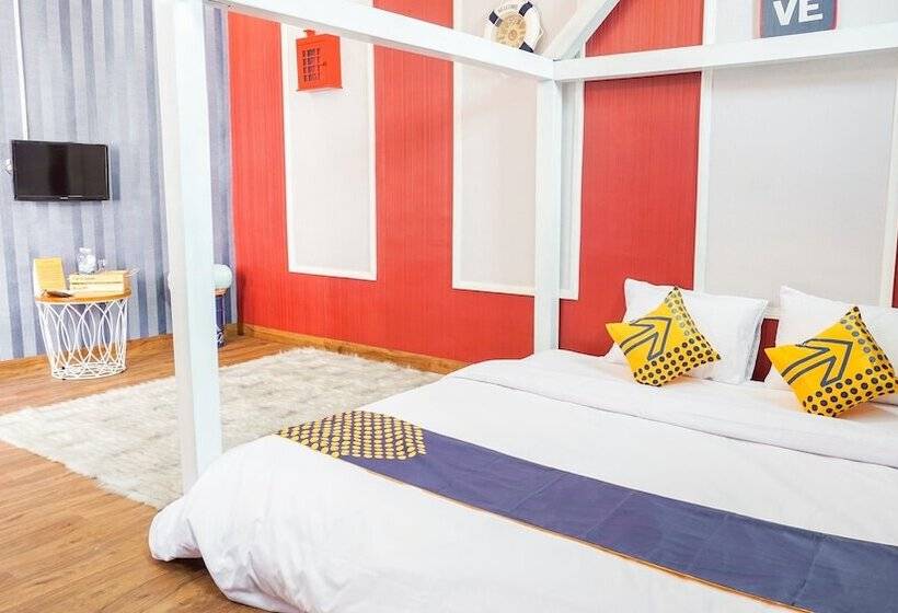 호텔 Spot On 2053 Granada Syariah Home Stay