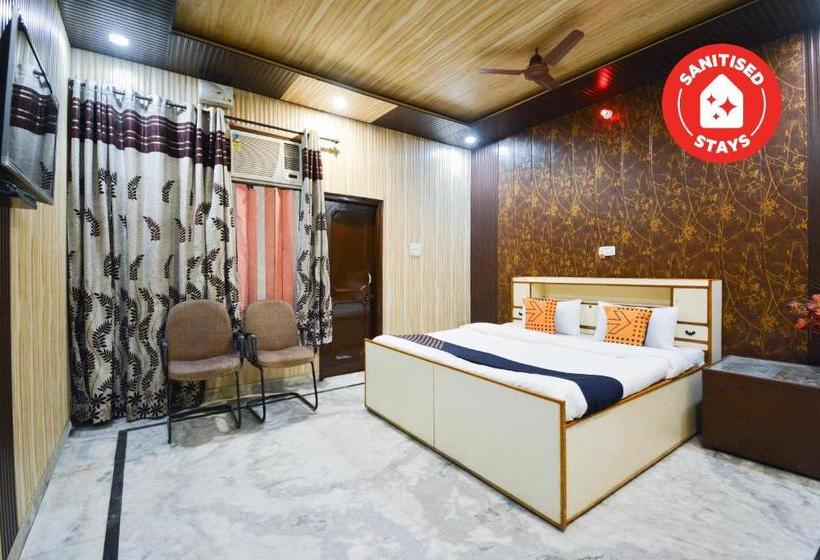 فندق Spot On 64839 S S Guest House