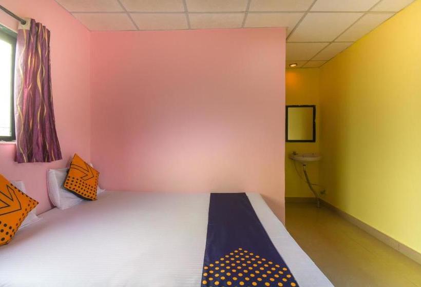 فندق Spot On 65135  Suvarna Samrat Lodge