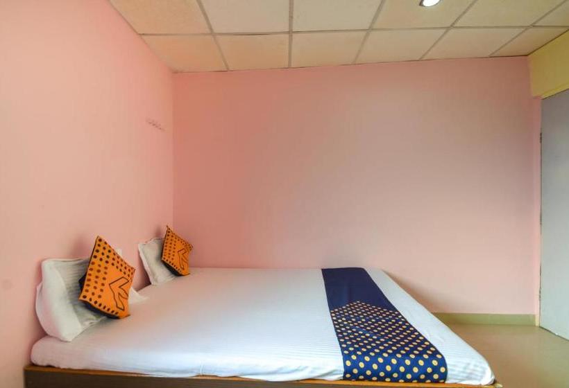 فندق Spot On 65135  Suvarna Samrat Lodge