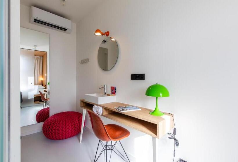 فندق The Bellhop