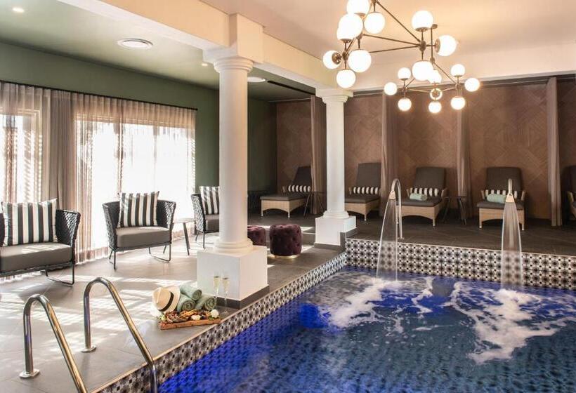 ホテル The Feather Hill Boutique