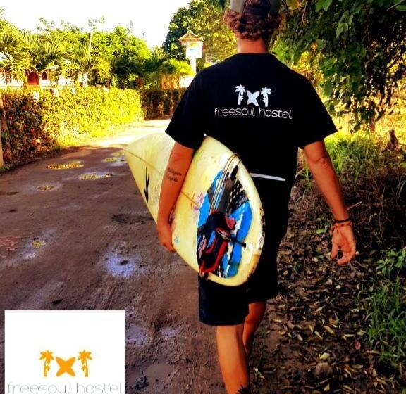 פנסיון Freesoul Hostel