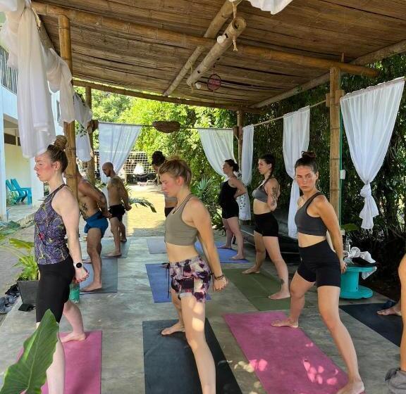 פנסיון Freesoul Hostel