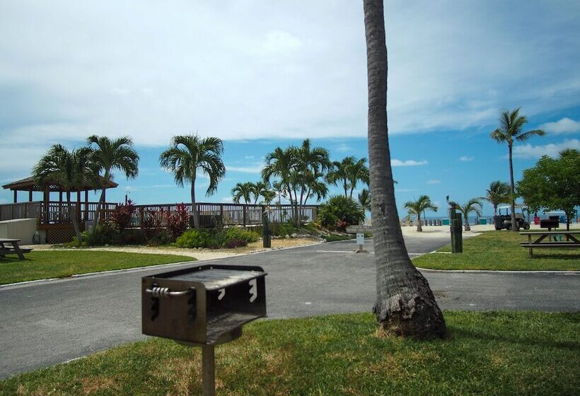 Ragged Edge Resort & Marina