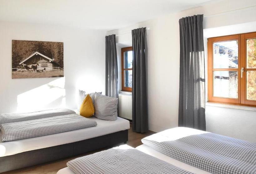 Alps Hostel