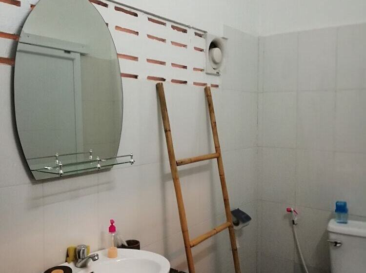 Bed and Breakfast La Maison Des Bambous Lmdbsr