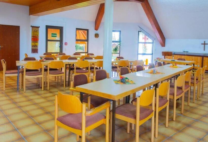 ホテル Christliche Gästehäuser Weinstraße