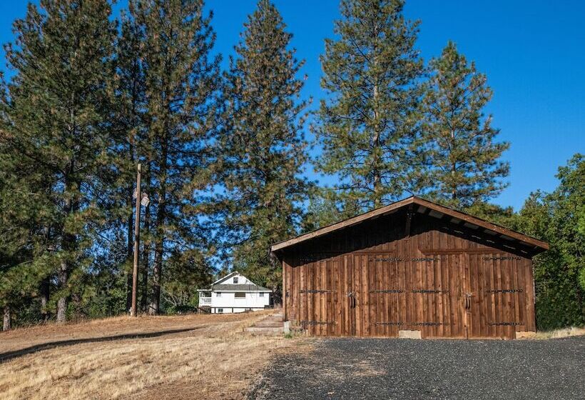 호텔 Inn At Sugar Pine Ranch