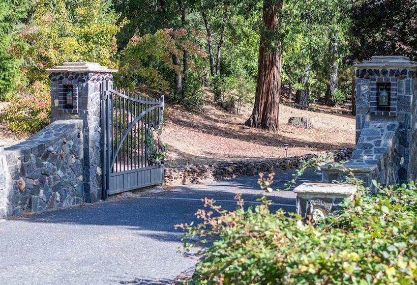 호텔 Inn At Sugar Pine Ranch