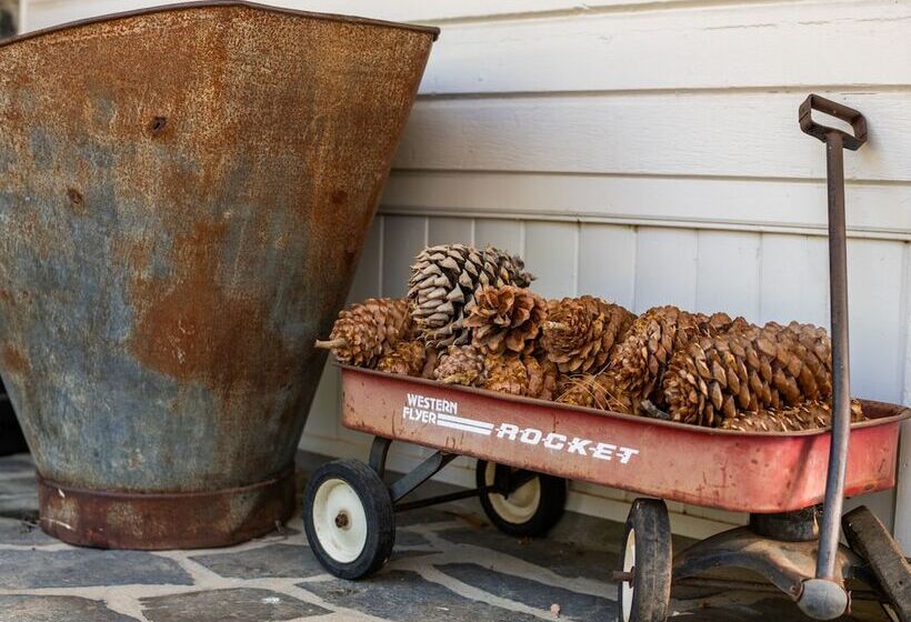 호텔 Inn At Sugar Pine Ranch