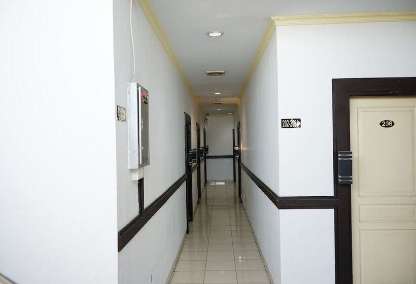 ホテル Oyo 2291 Bahagia