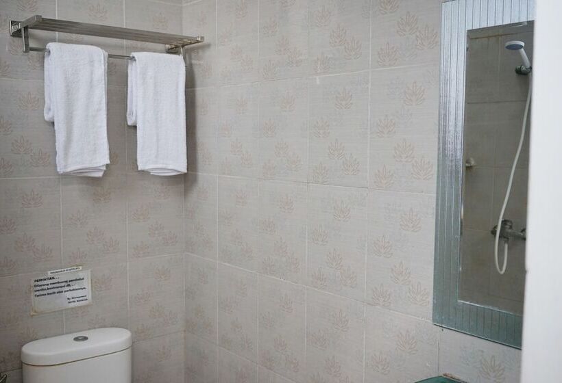 ホテル Oyo 2291 Bahagia