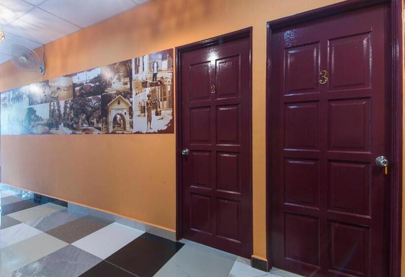 فندق Oyo 873 Bamboo Inn