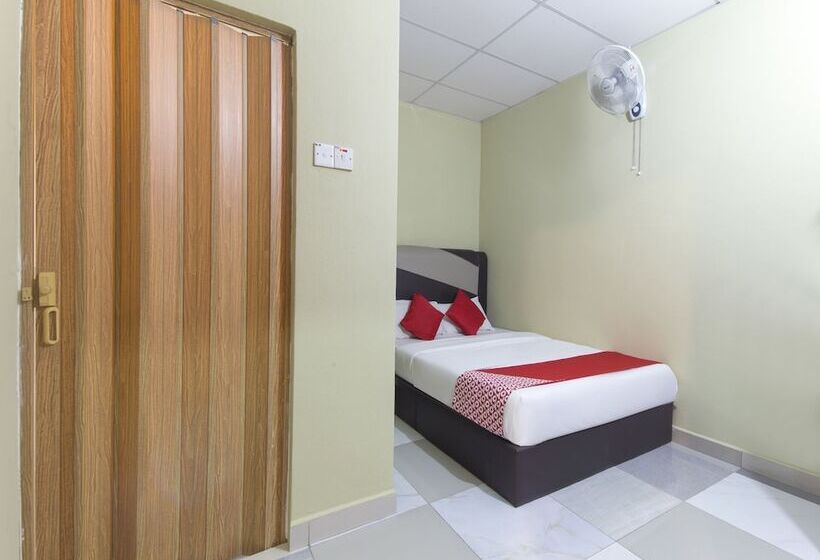 فندق Oyo 873 Bamboo Inn