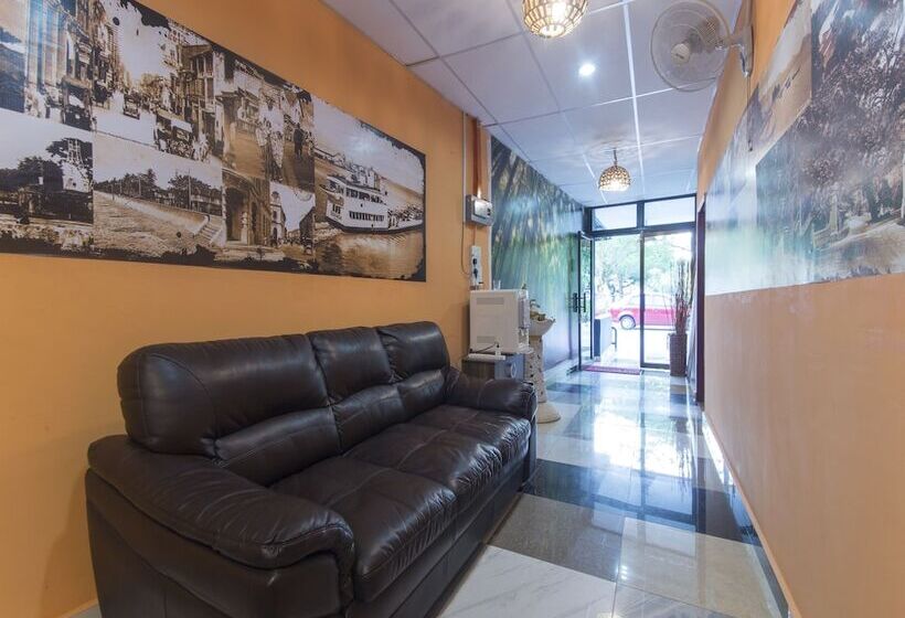 فندق Oyo 873 Bamboo Inn