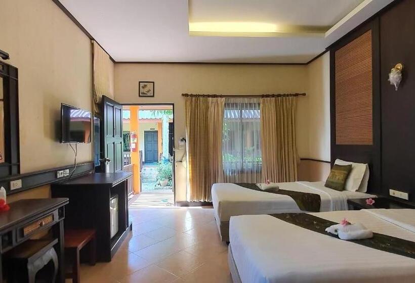 Отель Penny S Resort