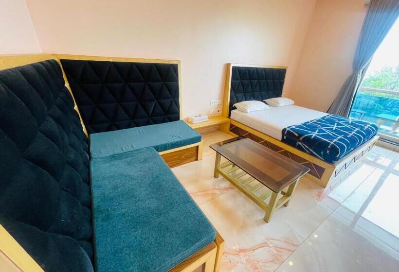 בית מלון כפרי Saptarang Residency Panhala